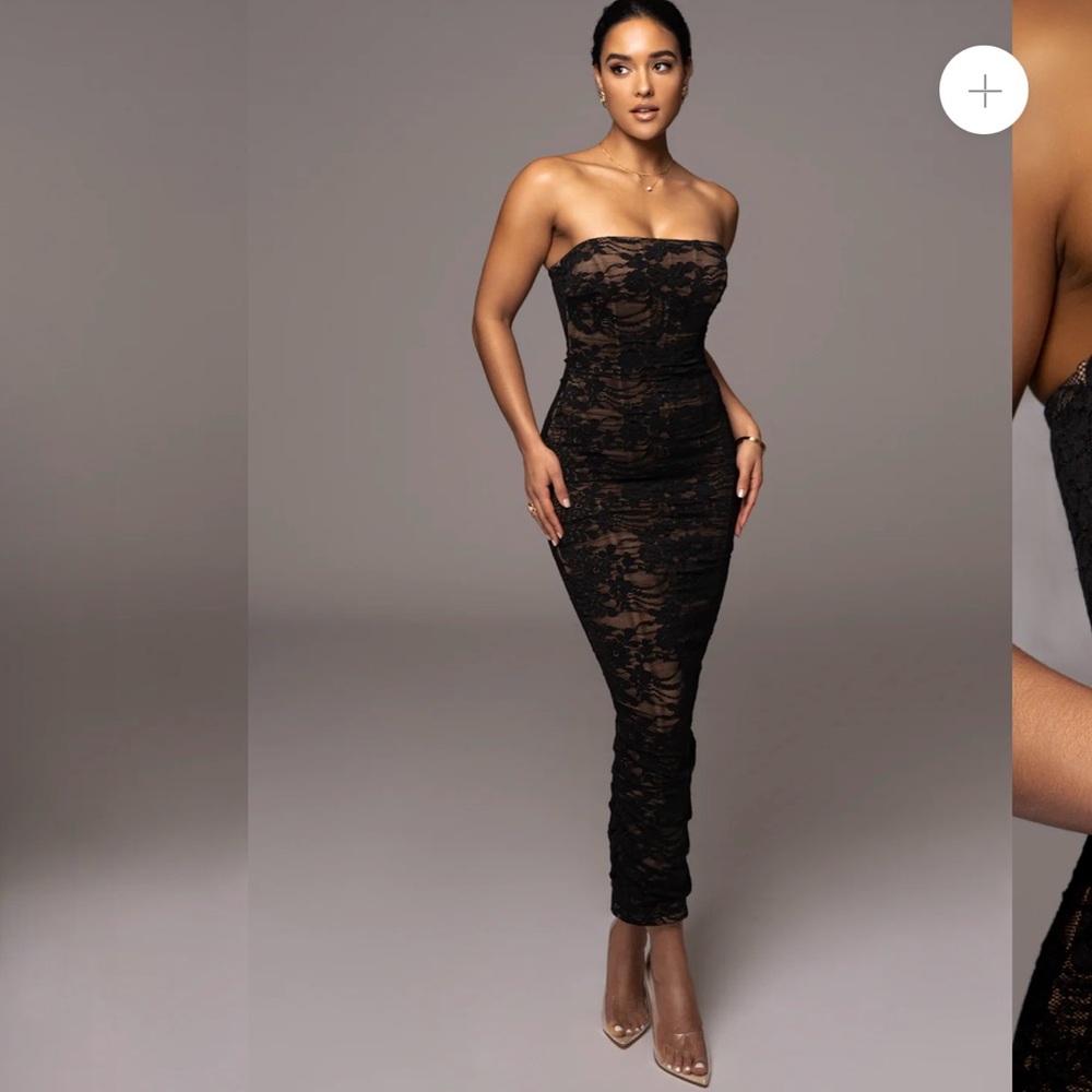 NEVER WORN BLACK JLUXLABEL
NEW NOIR UNDER THE STARS LACE MIDI DRESS